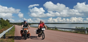 Cycling by www.thorstenbroenner.de - VisitFinland